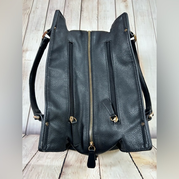 Giorgio Fiorelli Black Handbag with Elegant Gold Hardware - Picture 3 of 14